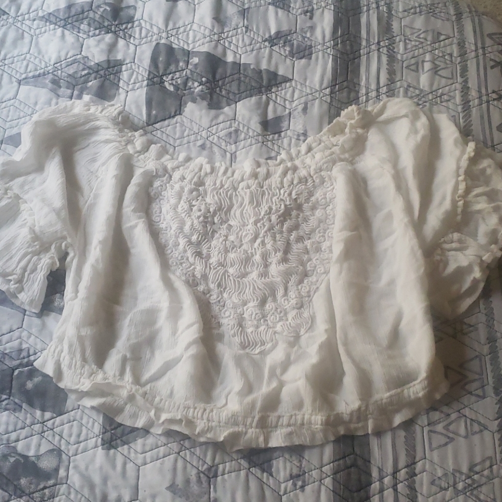 Hollister crop top size small